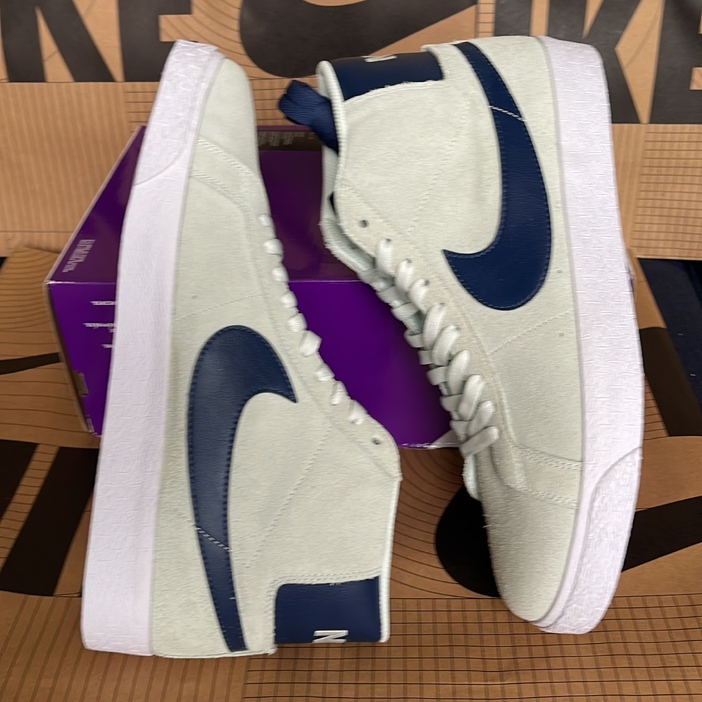 Nike SB Zoom Blazer Mid barely green/navy-barely green WMNS sneakers - Picture 16 of 16